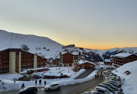 Skiset - Centre Station village